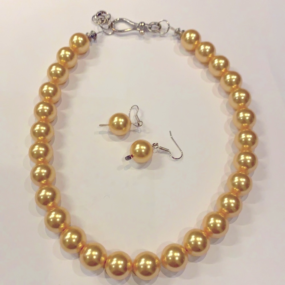 Large Faux Pearl Necklace